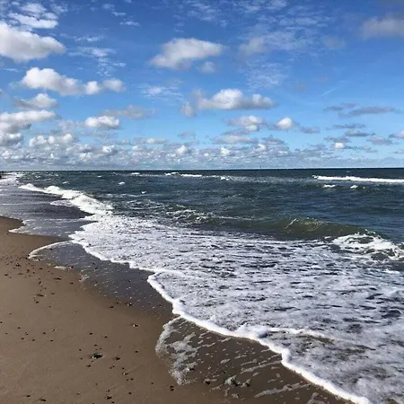 At The Harbor, No 24 Holiday home *