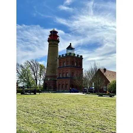 At The Harbor, No 24 Wiek auf Ruegen